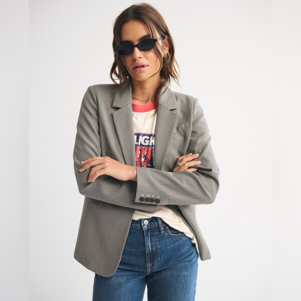 Abercrombie & Fitch Women's Blazer - Black/Brown Houndstooth